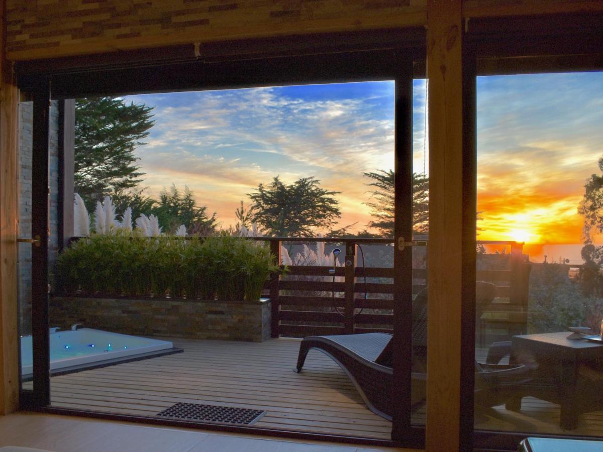 ---- Escapada De Lujo Para Dos ---- Casa Boutique Privada - Vistas Al Oceano - Parrilla Y Fogon En Quincho Privado - Insumos Desayuno - Tu Estadia Incluye Gratis 1 Sesion De Hidromasaje & Cromoterapia Bajo Las Estrellas En Jacuzzi Privado (Adults Onl Pichilemu Exterior foto